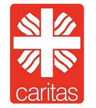 Logo der Caritas. Weißes Kreuz auf rotem Hintergrund. Jeweils in den Ecken des Kreuzes sind drei wellenartige Streifen zu sehen, ebenfalls in weiß. Darunter der Schriftzug "Caritas".